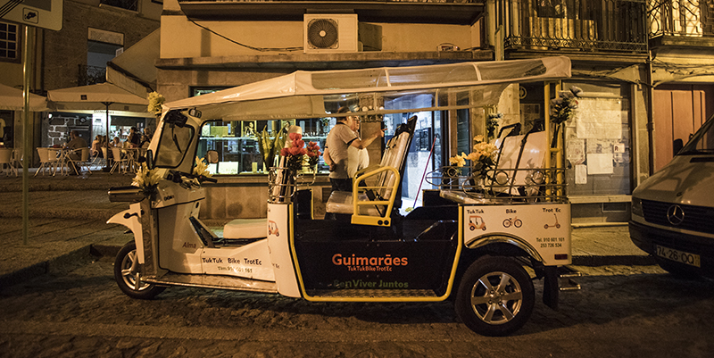 Tuk Tuk elétricos já circulam por Guimarães