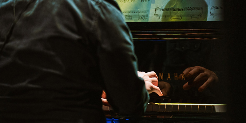 Jovens músicos espalhados por orquestras em todo o mundo atuam em Guimarães