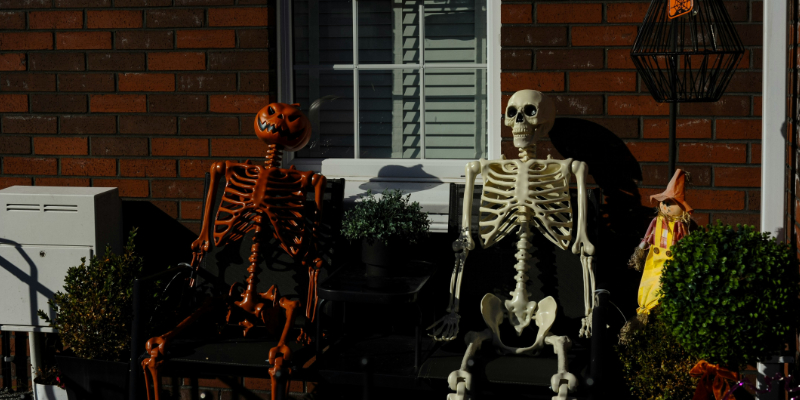 12 filmes para ver no Halloween: dos grandes sustos à magia do outono